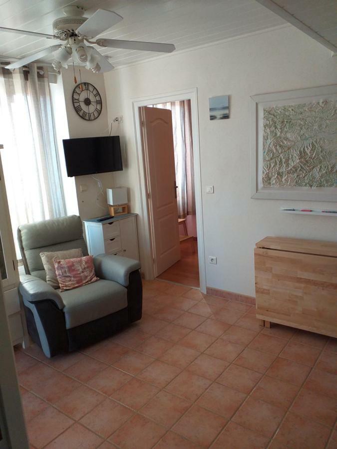 Albasud - Appartement Meuble Avec Terrasse - Salses Le Chateau 66 Экстерьер фото